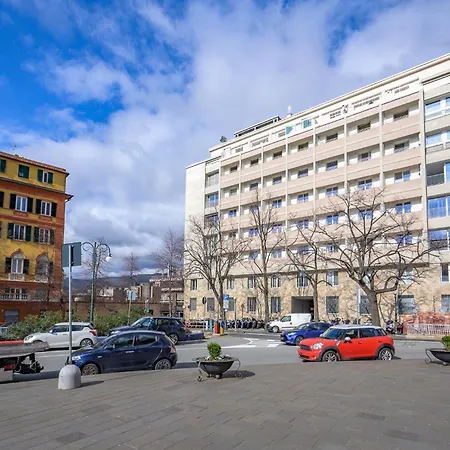 Luxury Basilica & Sea View 35 Con Posto Auto Gratis - Genovainrelax *